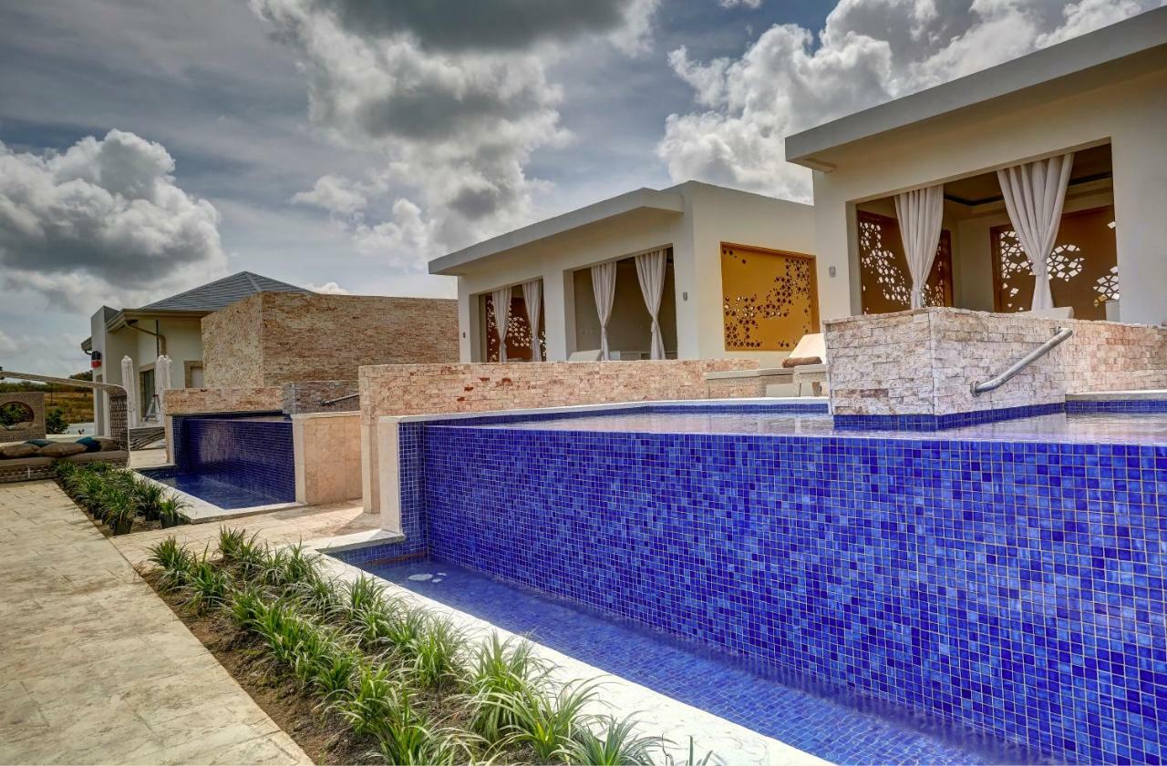 Royalton Antigua, An Autograph Collection All-Inclusive Resort Five Islands Village Exterior foto